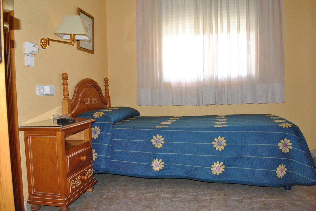Hostal Rey Teodomiro Orihuela Kamer foto