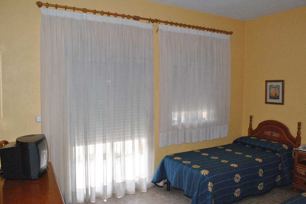 Hostal Rey Teodomiro Orihuela Buitenkant foto